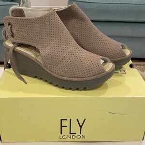 Fly London - Ypul in Cupido Taupe Tan Wedge Sandals Peep Toe EURO Sz 37